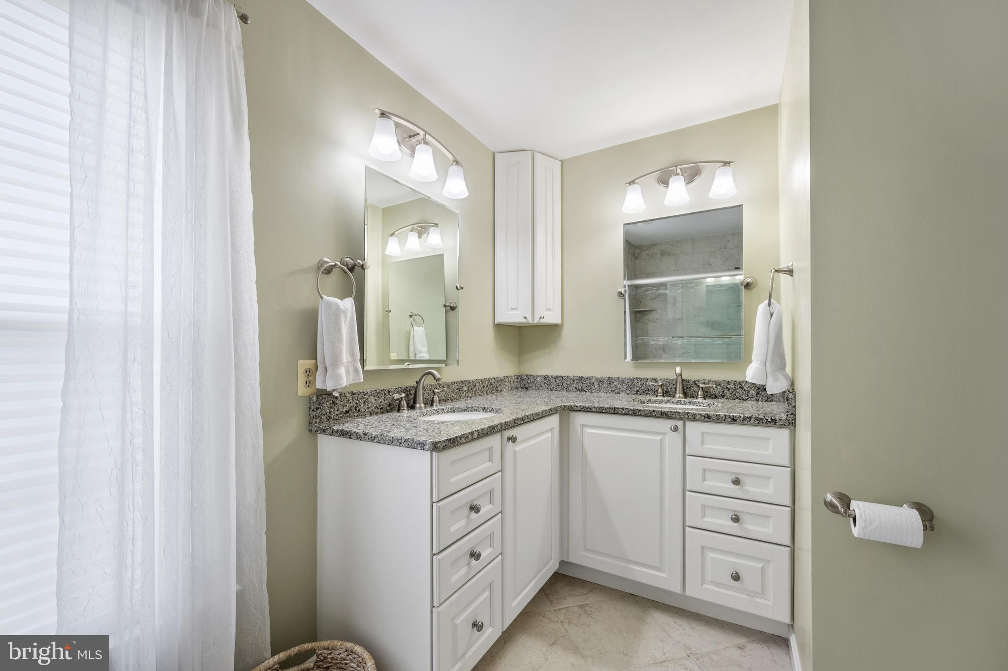 FRANKLIN GLEN - Residential