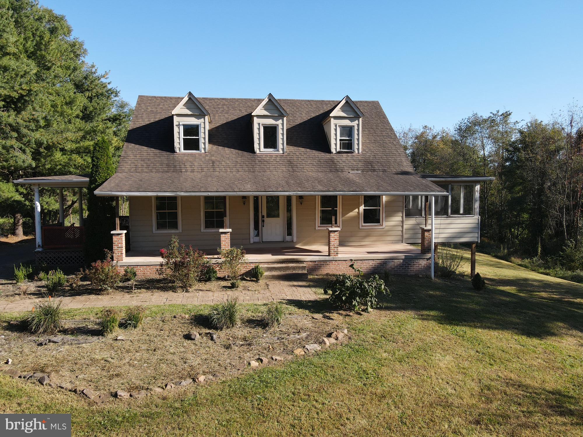 1221 DUNKARD CHURCH ROAD