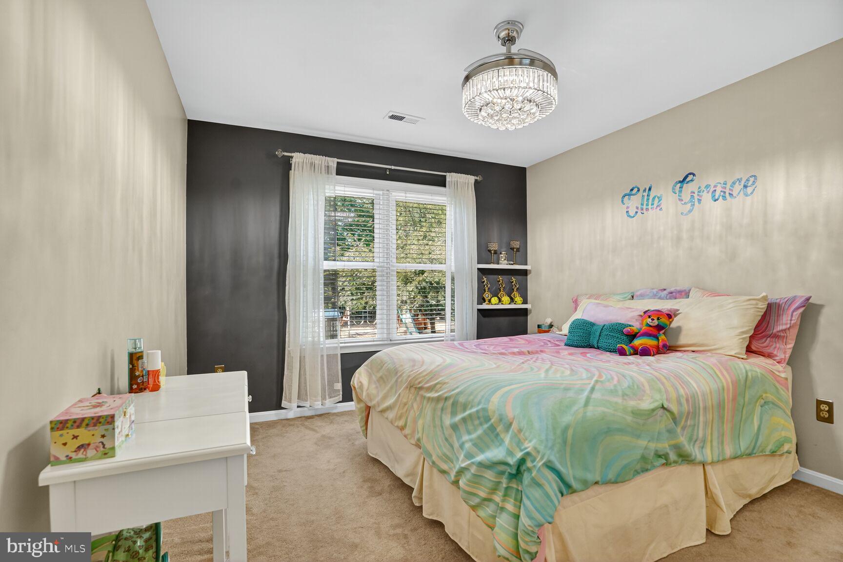 CROSSPOINTE - Residential