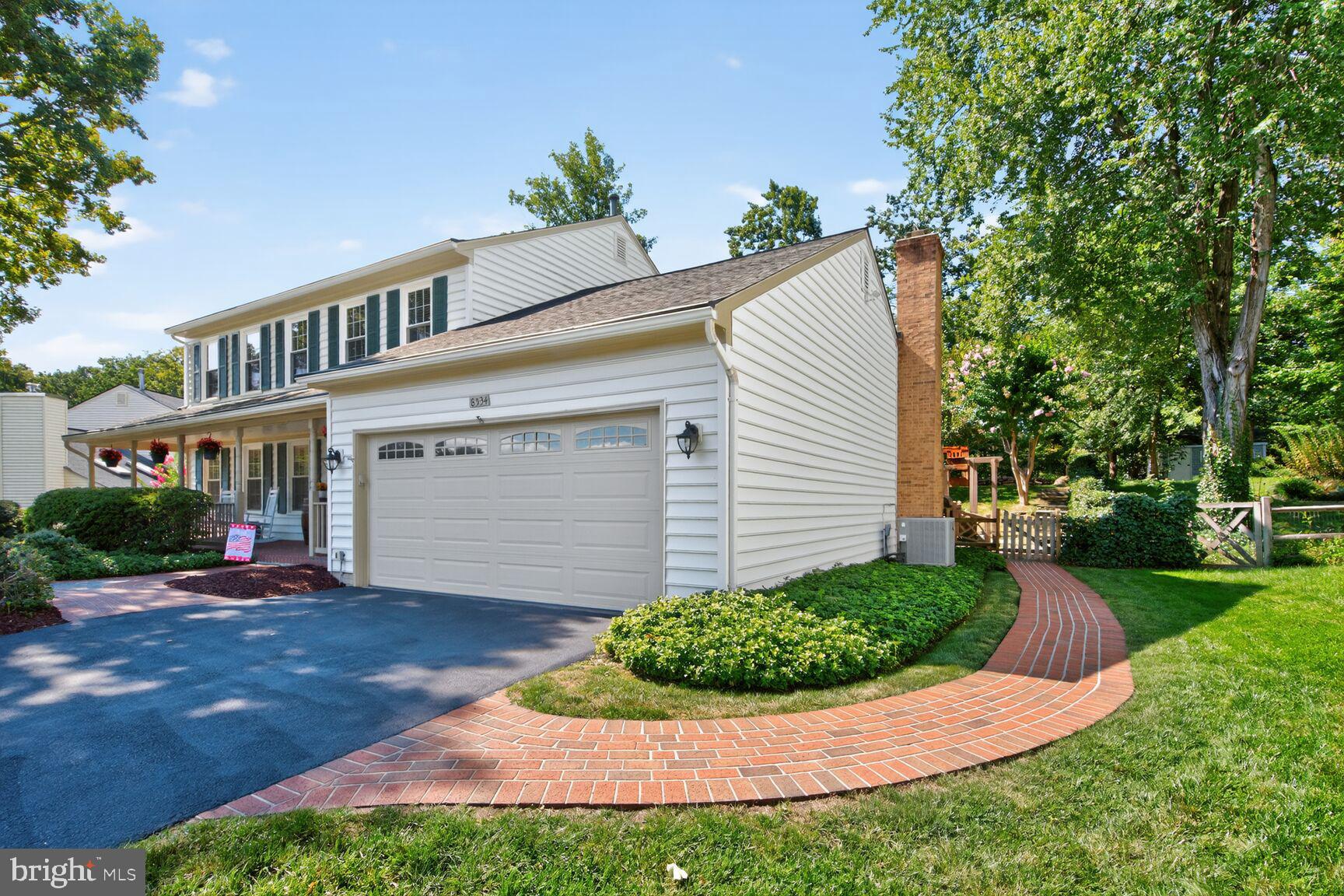 8534 CHASE GLEN CIRCLE