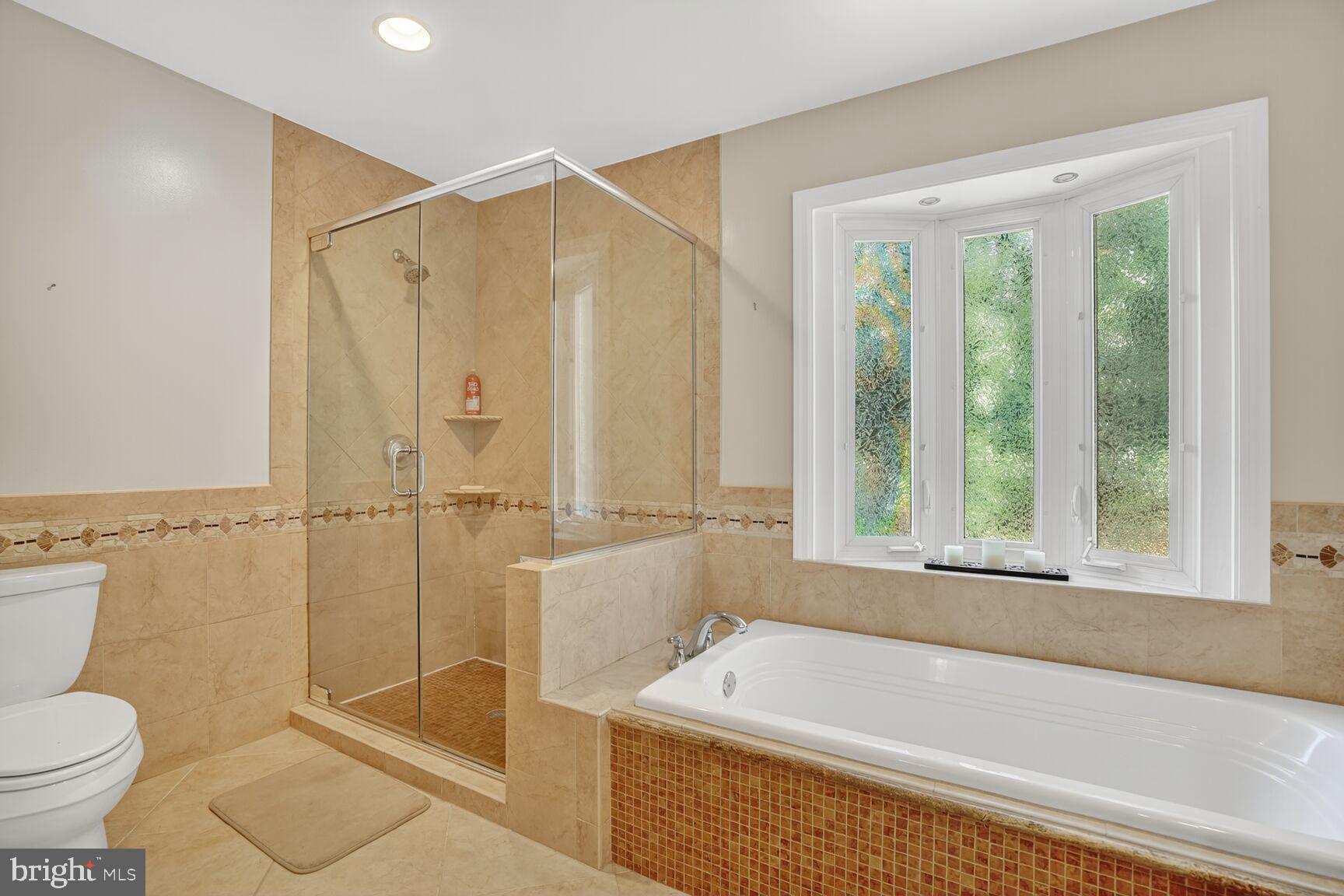 CROSSPOINTE - Residential