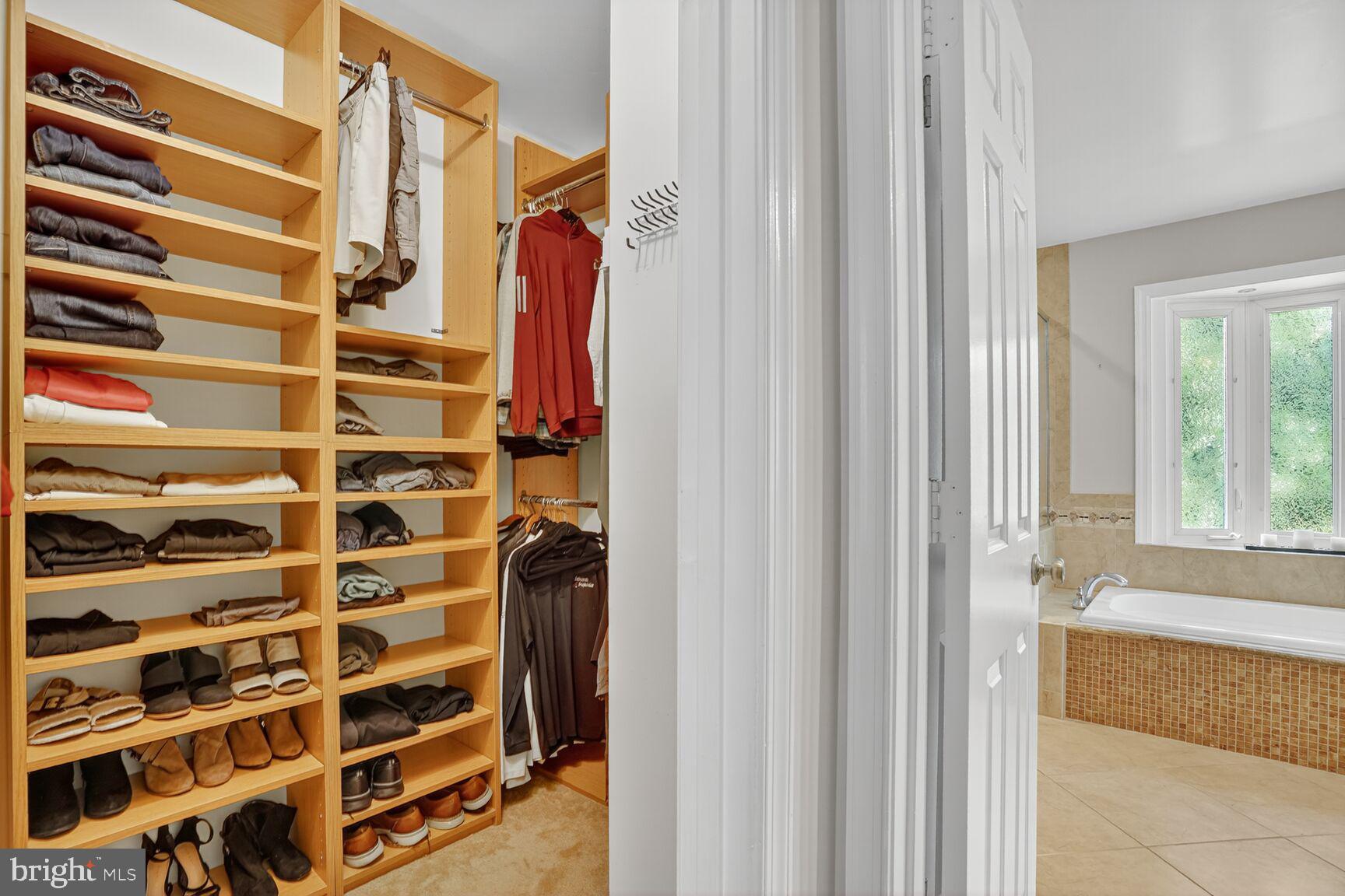 CROSSPOINTE - Residential