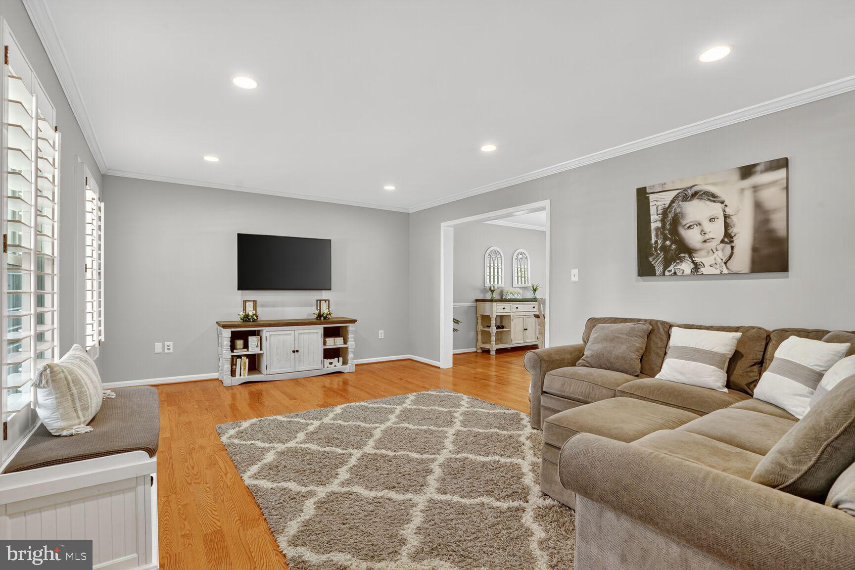 CROSSPOINTE - Residential