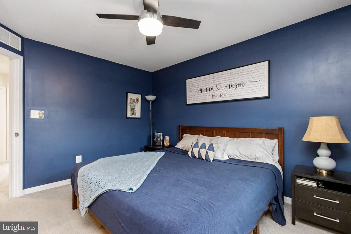 MEADE'S CROSSING - Residential