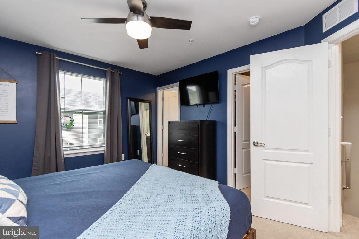 MEADE'S CROSSING - Residential