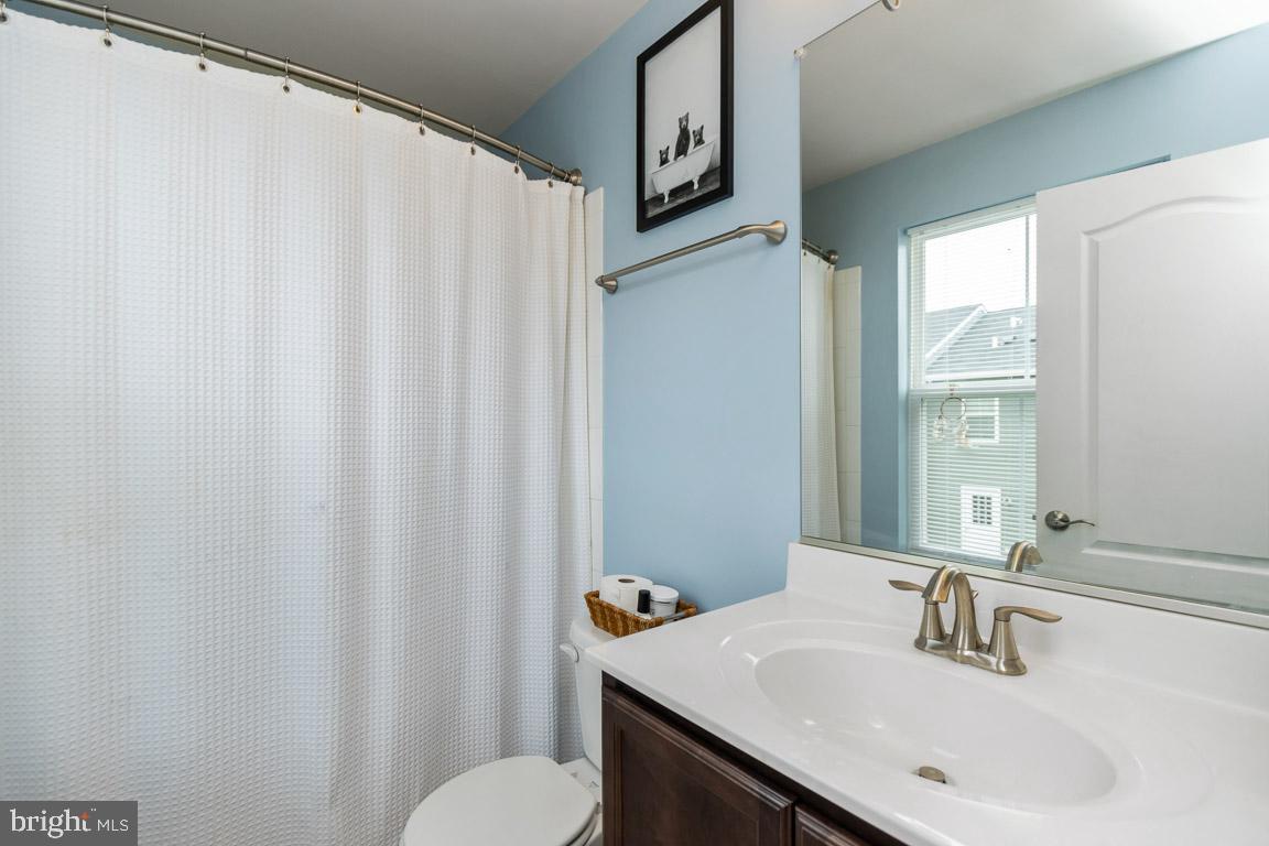 MEADE'S CROSSING - Residential