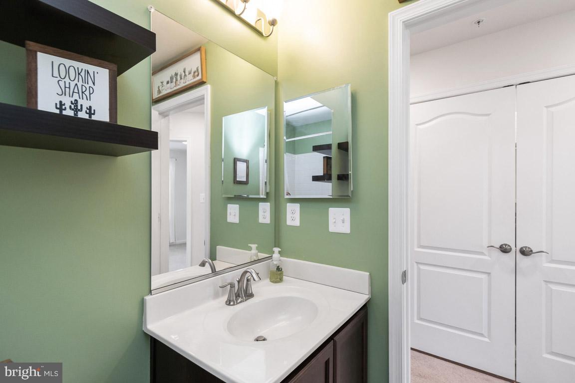 MEADE'S CROSSING - Residential