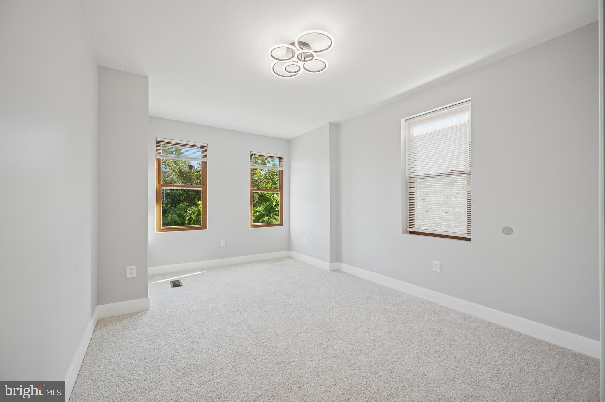 PHILADELPHIA - Residential