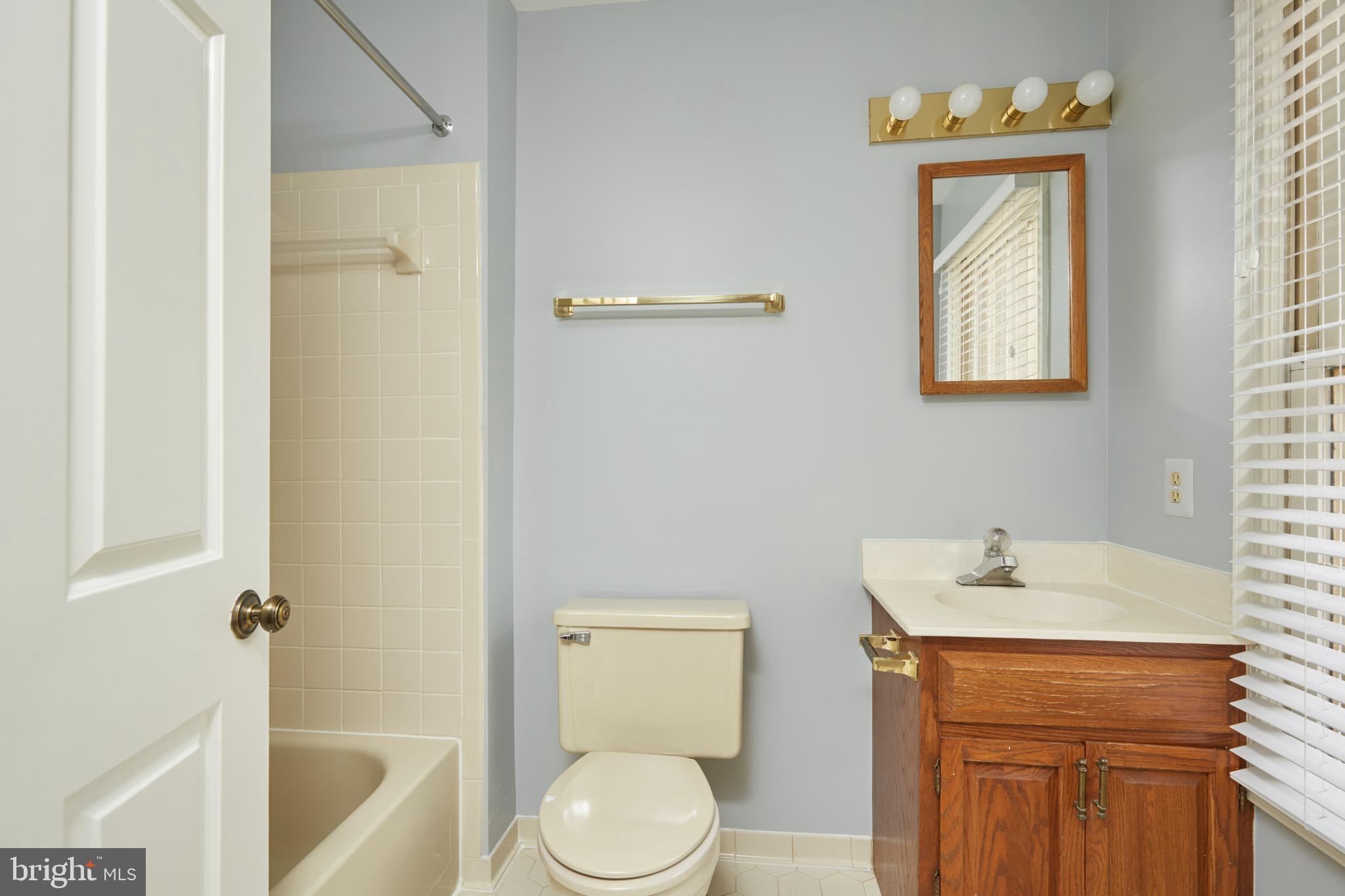 WOODSIDE - Residential Lease