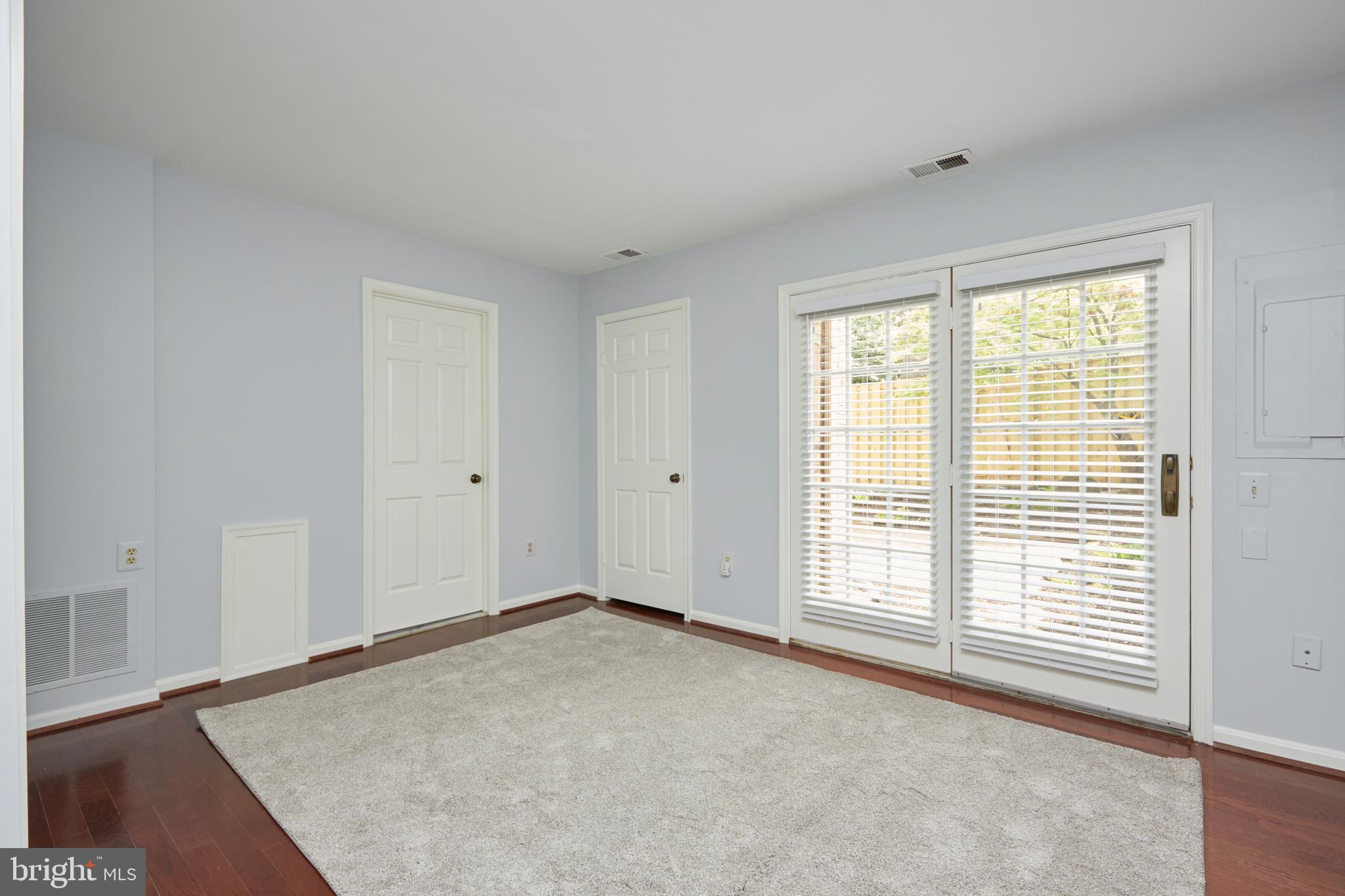 WOODSIDE - Residential Lease