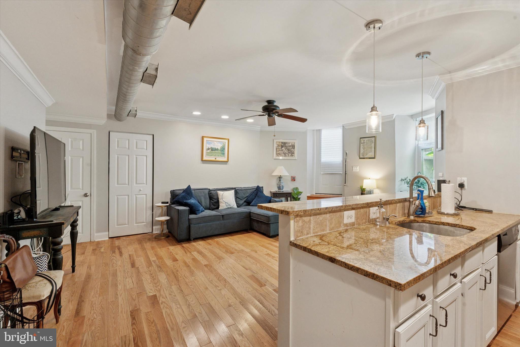 RITTENHOUSE SQUARE - Residential