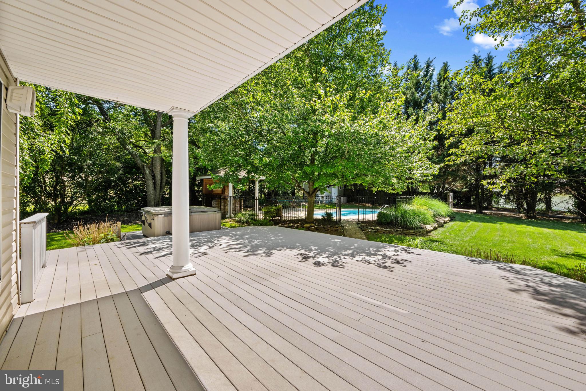 THE MEADOW AT NEW MARKET - Residential
