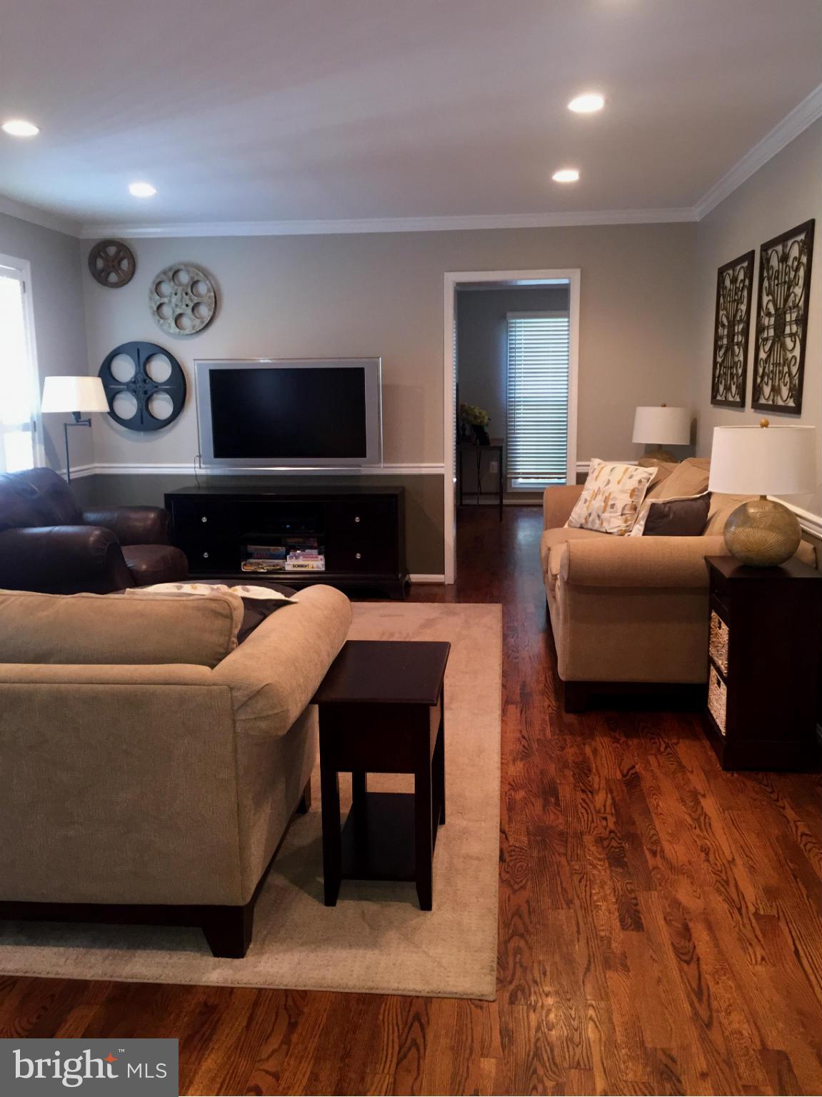 POTOMAC CHASE - Residential