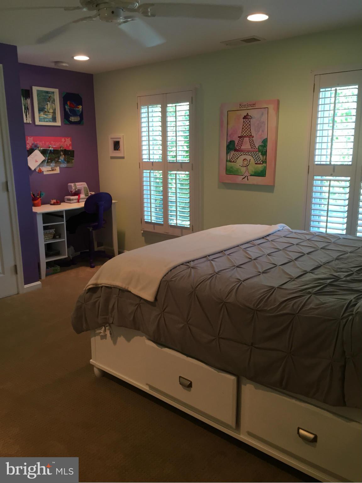 POTOMAC CHASE - Residential