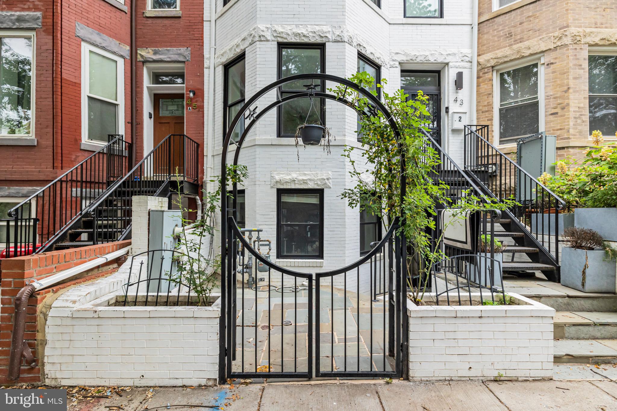 43 QUINCY PLACE NW 1