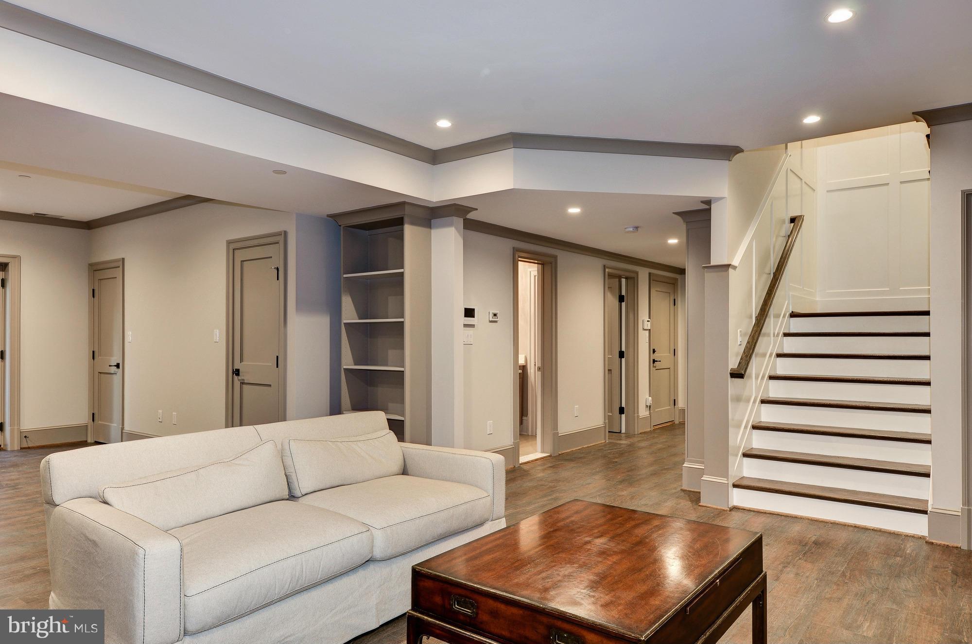 WESLEY HEIGHTS - Residential