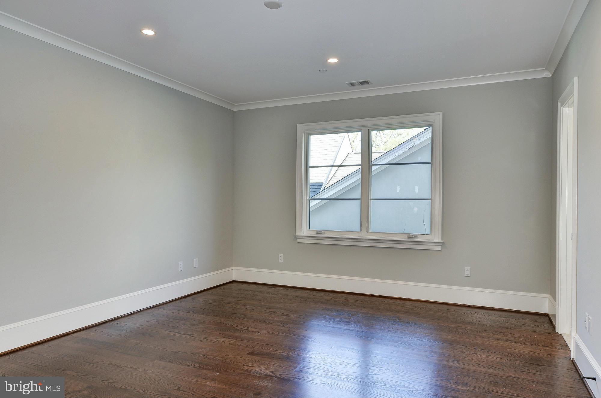 WESLEY HEIGHTS - Residential