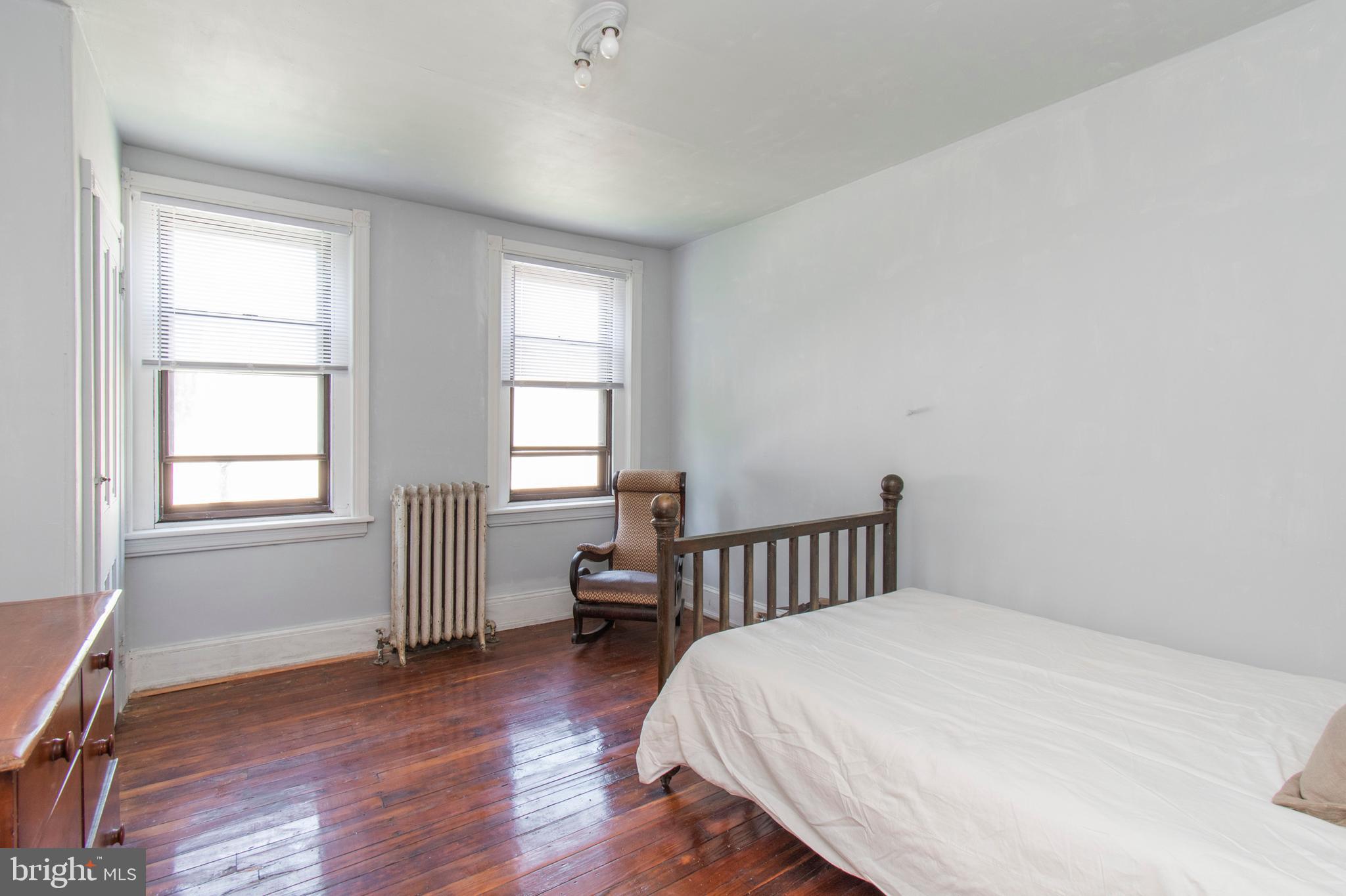 GERMANTOWN (EAST) - Residential
