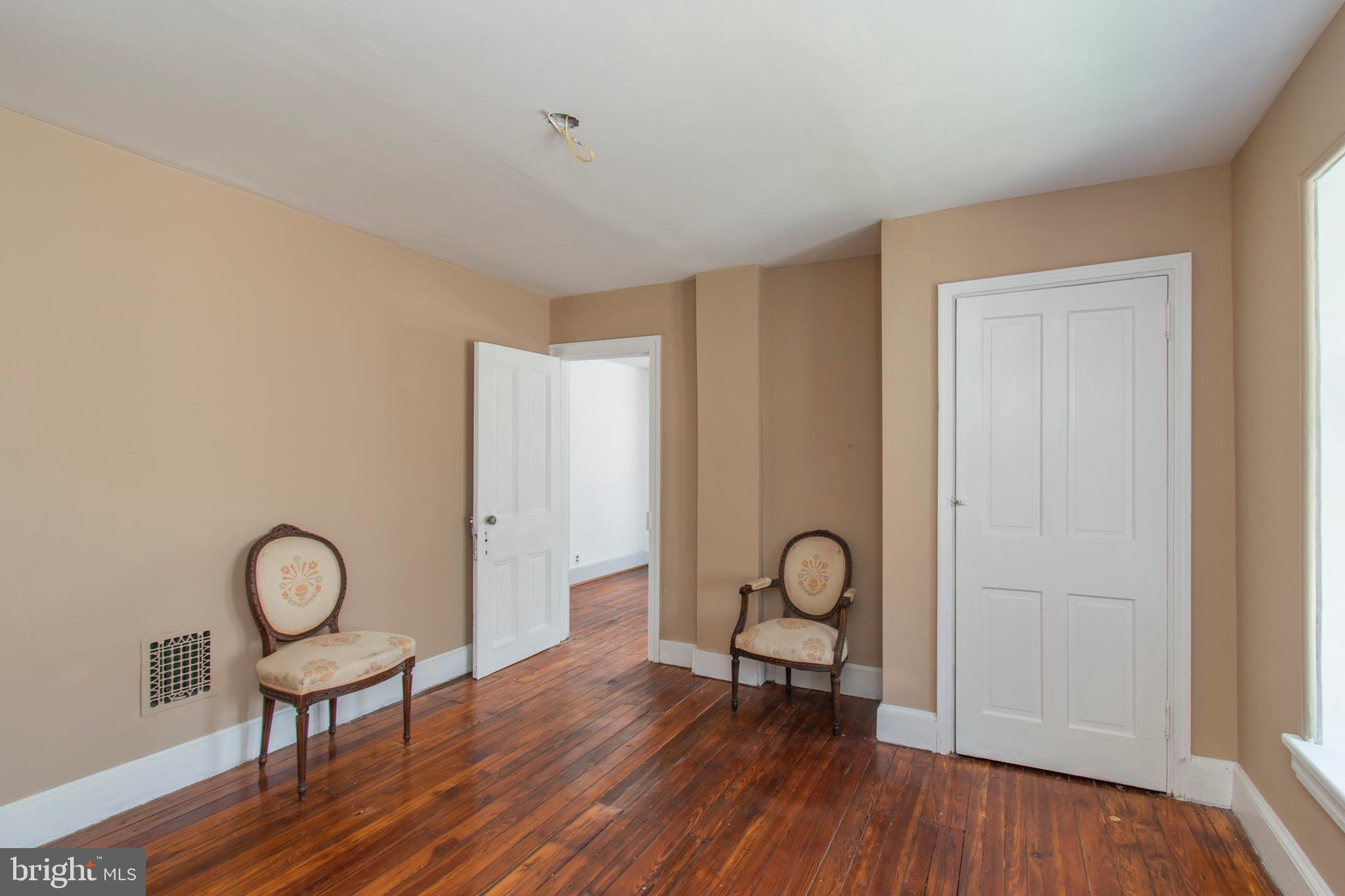 GERMANTOWN (EAST) - Residential