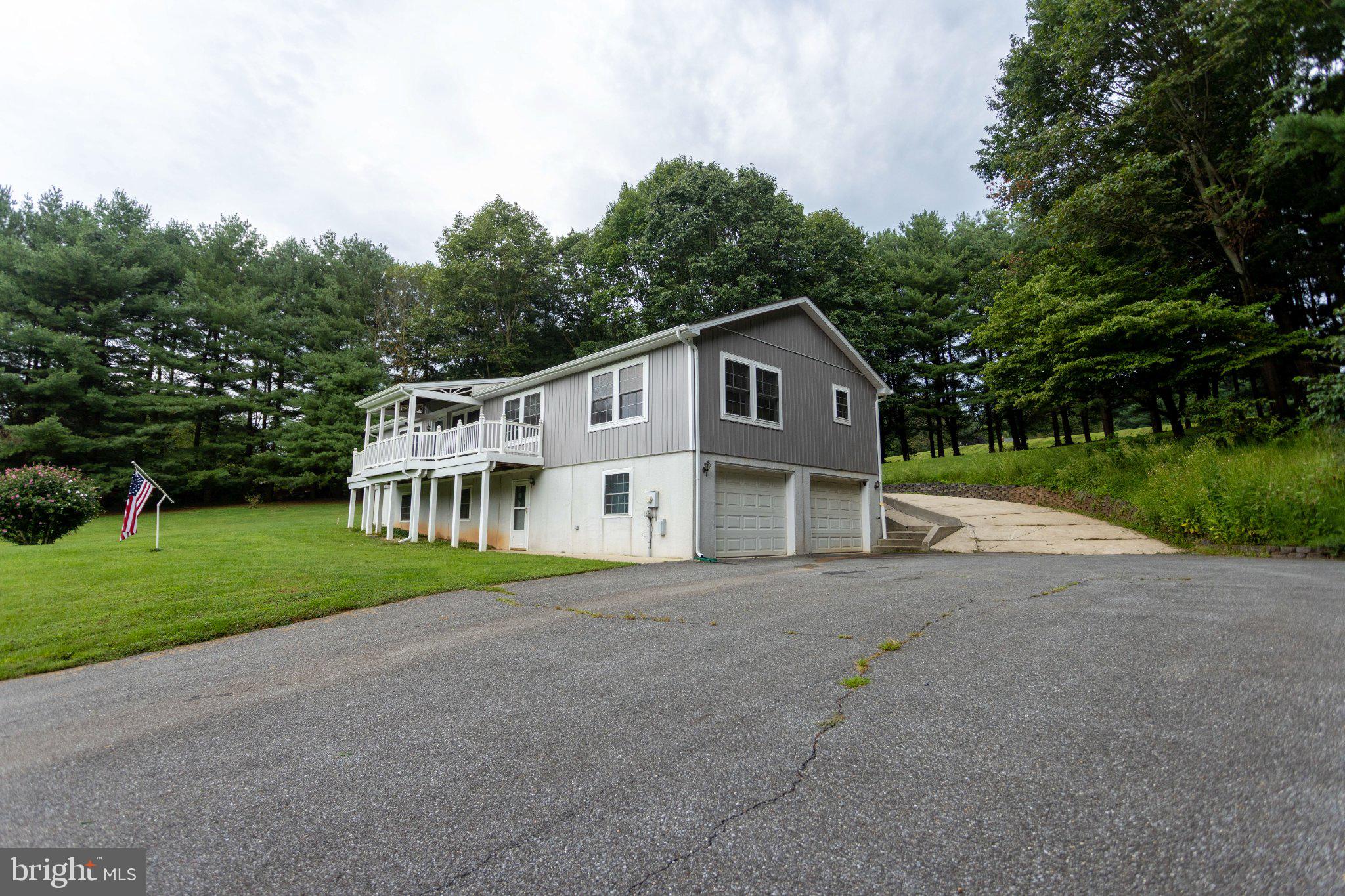 1020 RIDGE