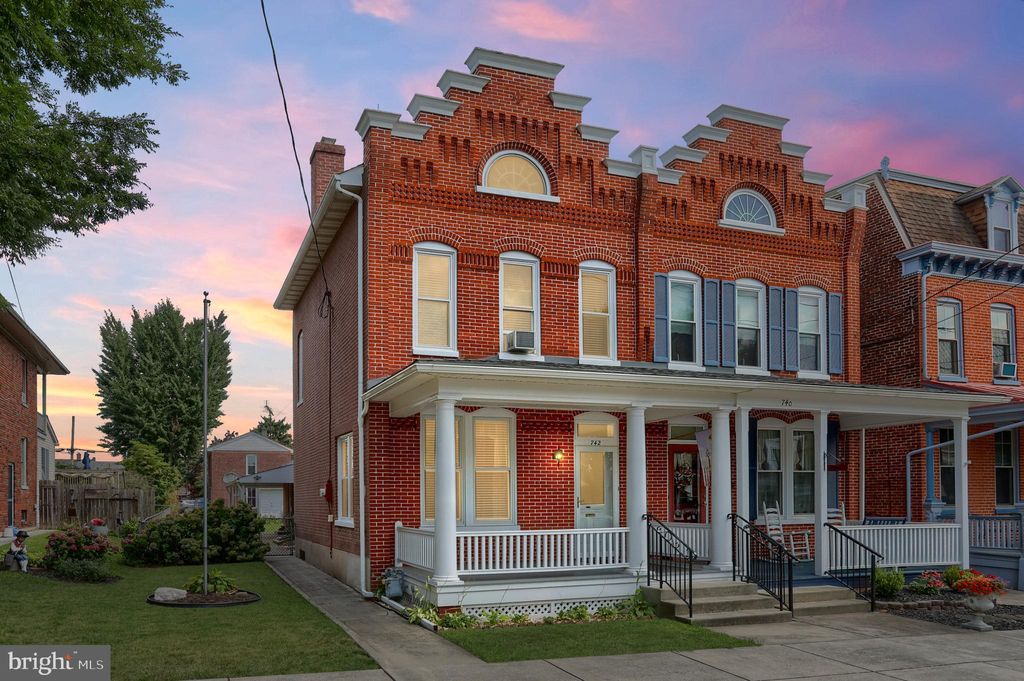 Photo of 742 Chestnut Street, Columbia, PA 17512 (MLS # PALA2054788)