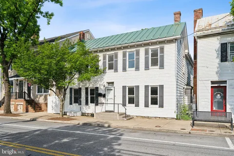 707 S Braddock Street, Winchester, VA MLS: VAWI2007716