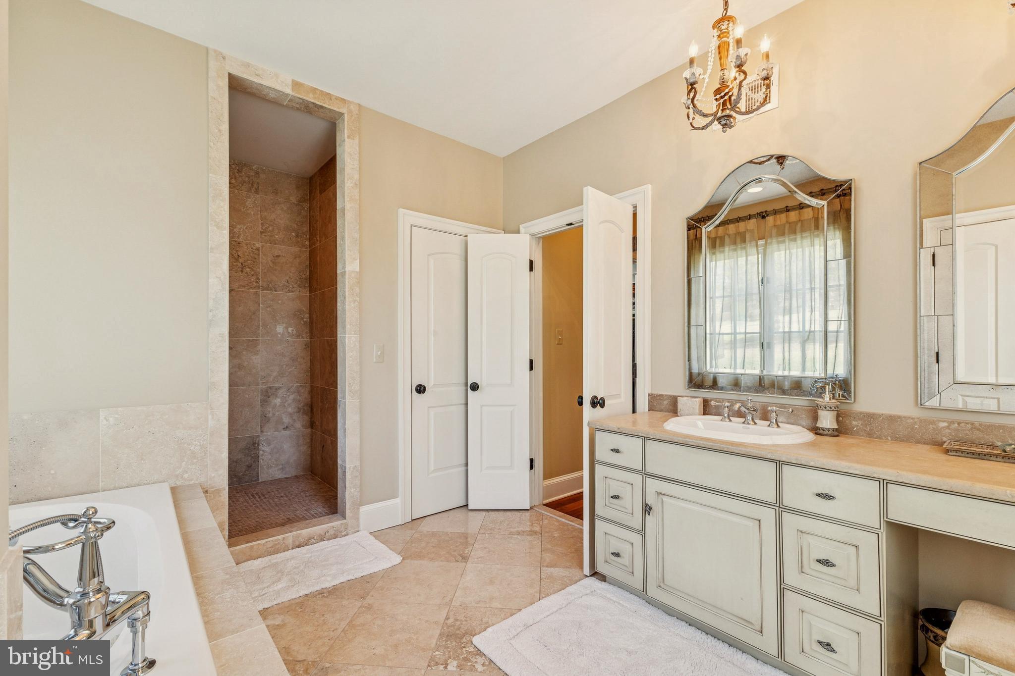 LAKE MANASSAS - Residential