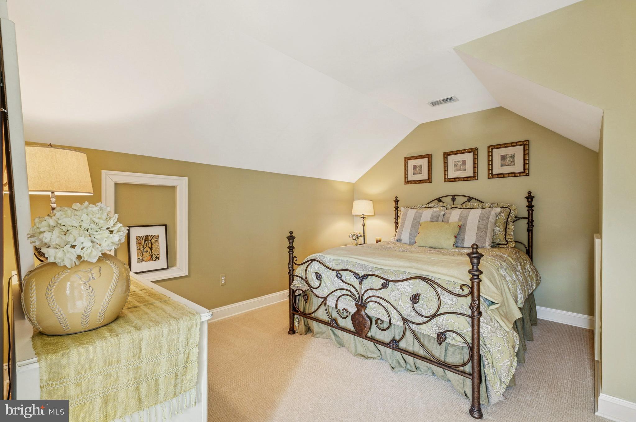 LAKE MANASSAS - Residential