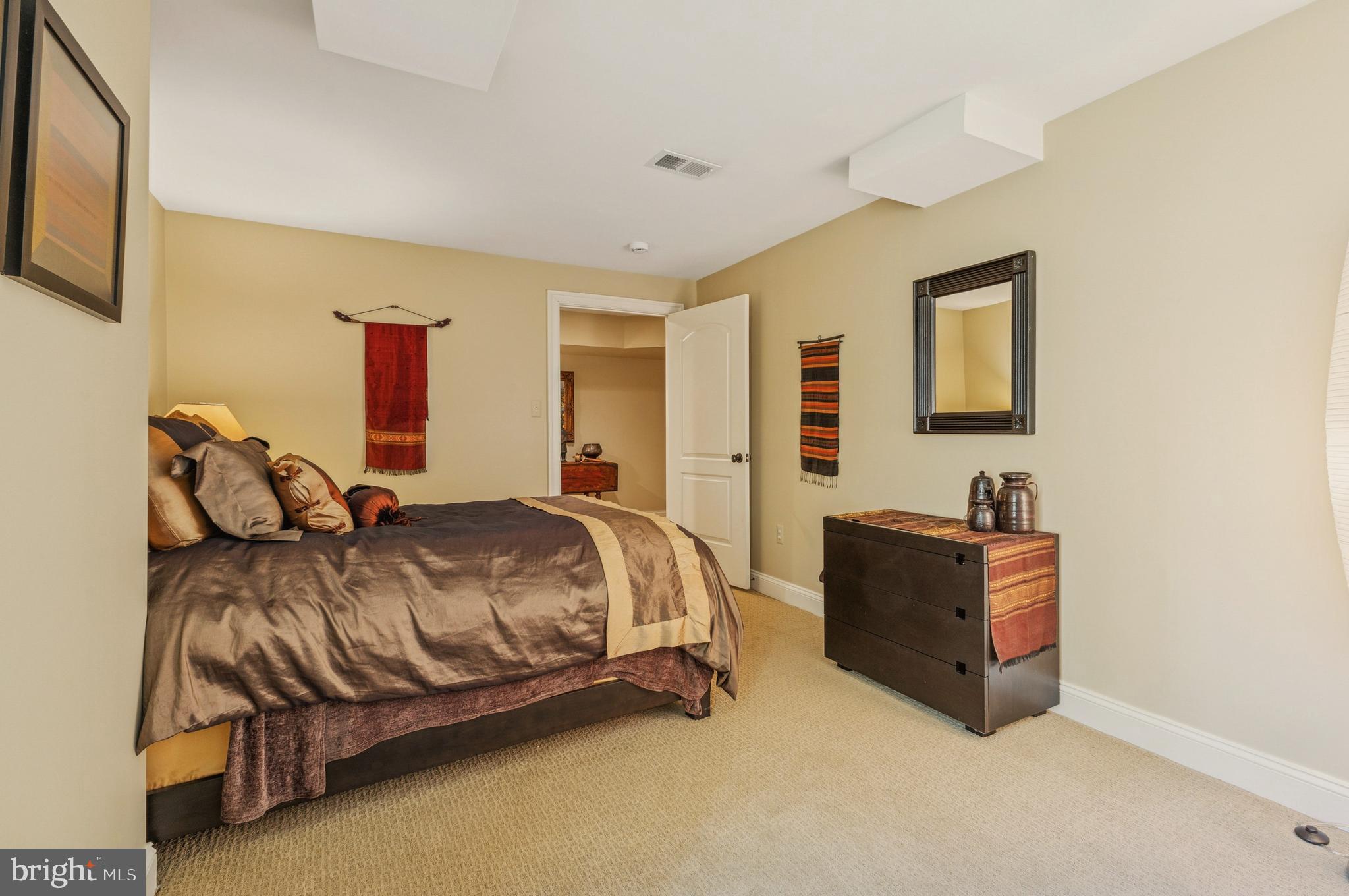 LAKE MANASSAS - Residential