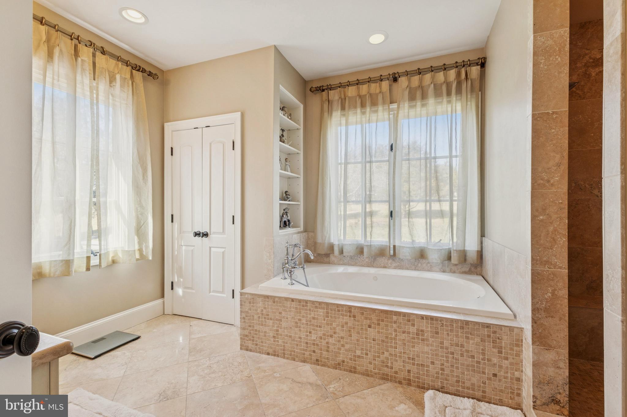 LAKE MANASSAS - Residential