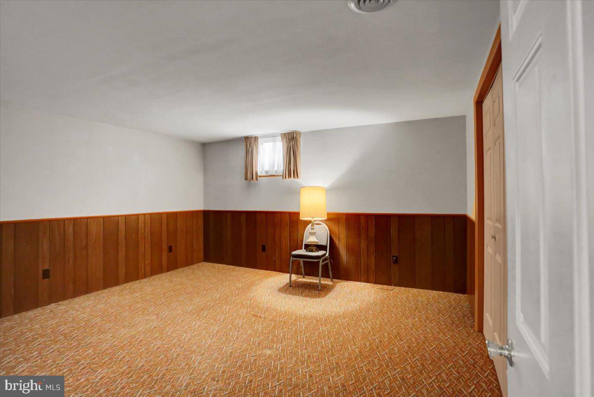 SPRING VALLEY ESTATES - Residential