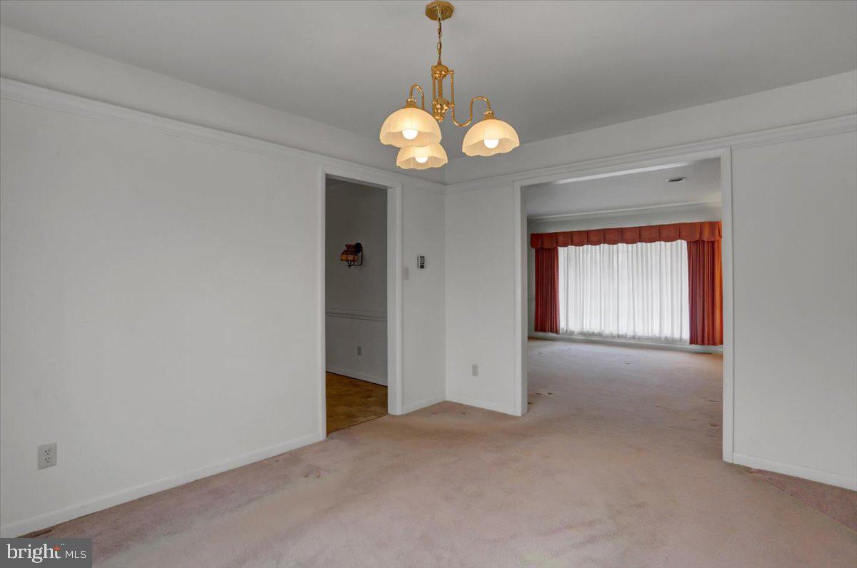 SPRING VALLEY ESTATES - Residential