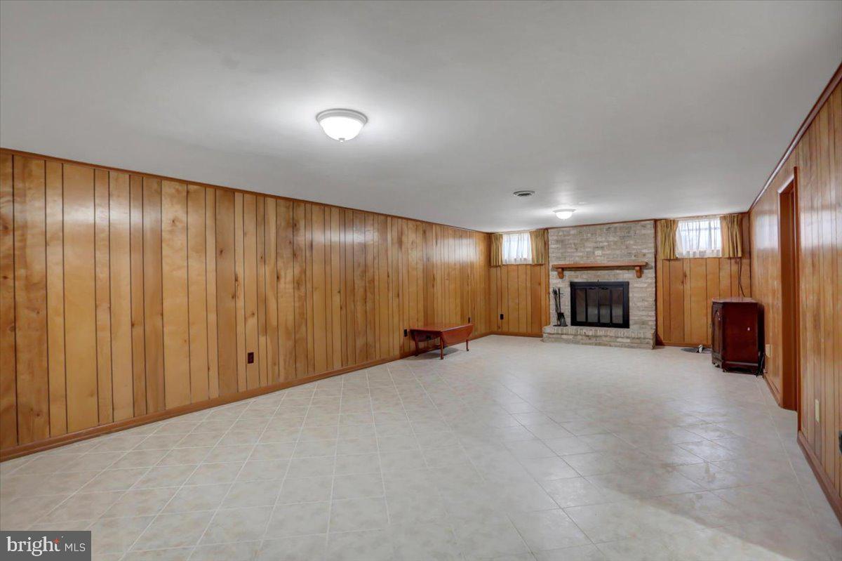 SPRING VALLEY ESTATES - Residential