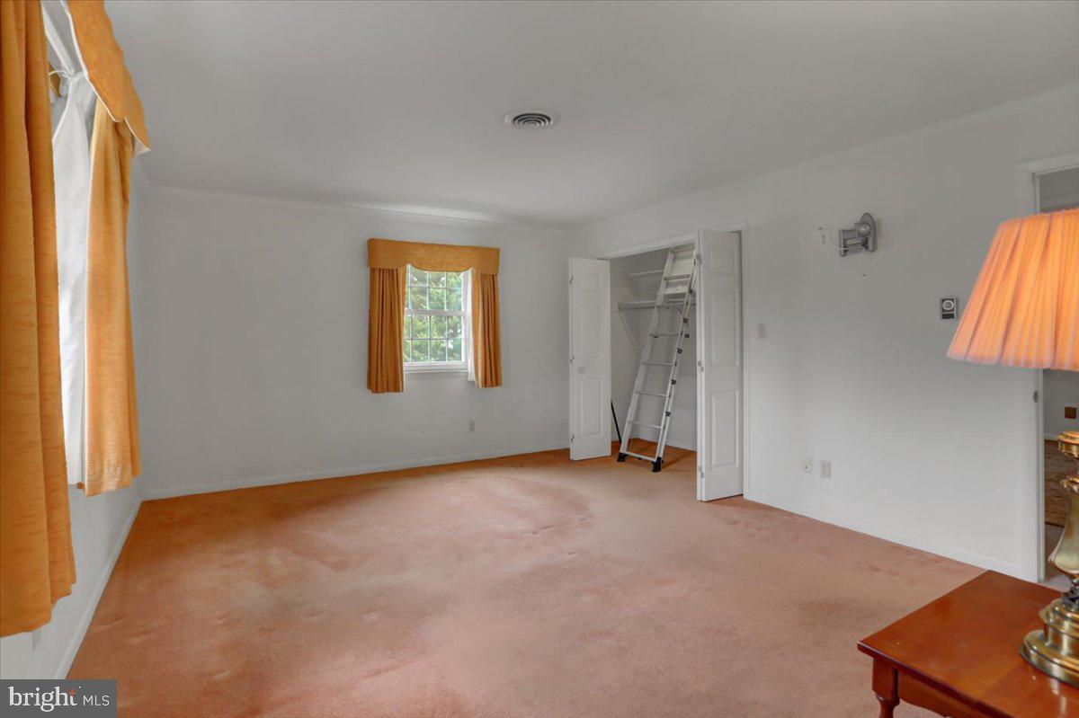 SPRING VALLEY ESTATES - Residential