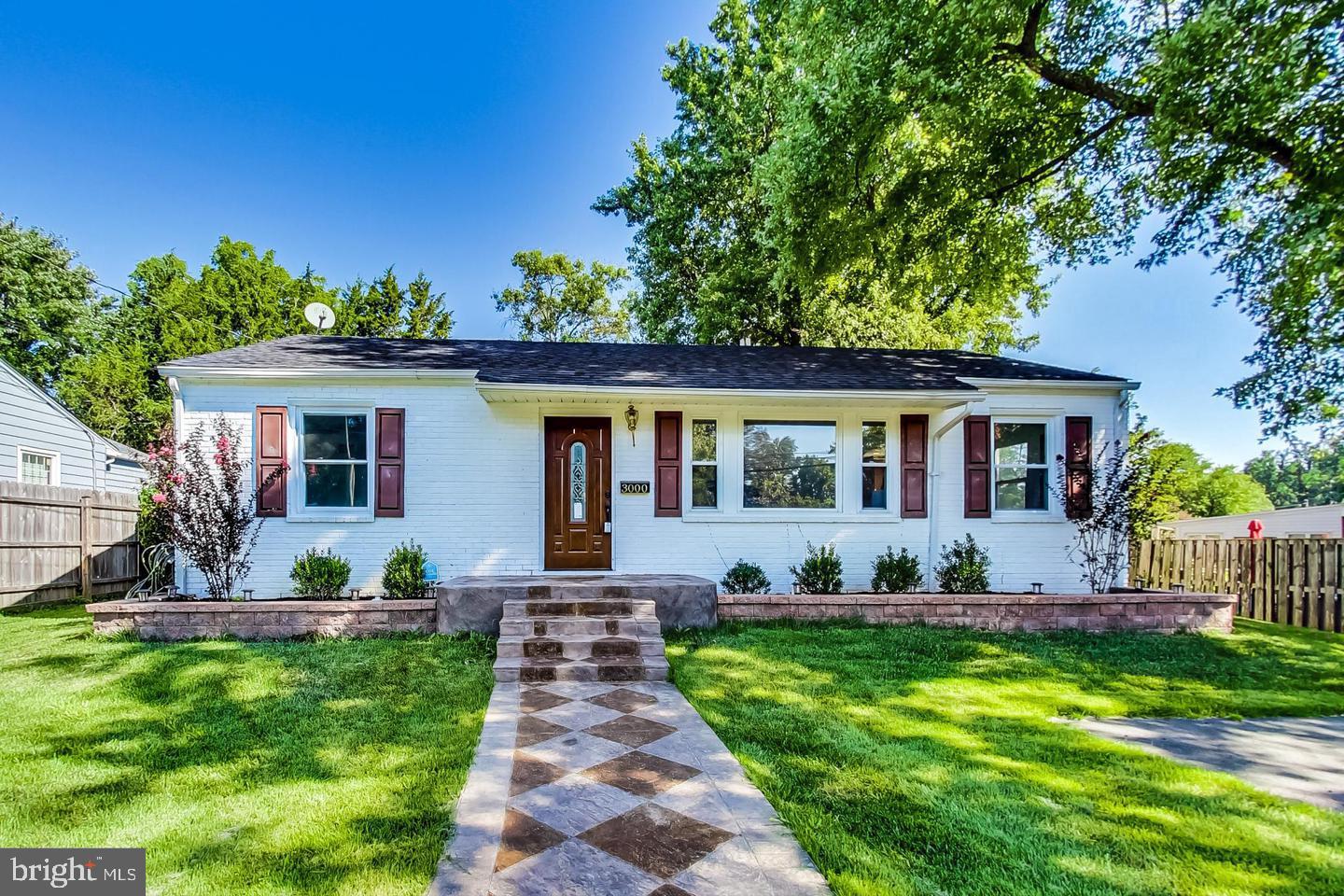 HOME CREST - Residential