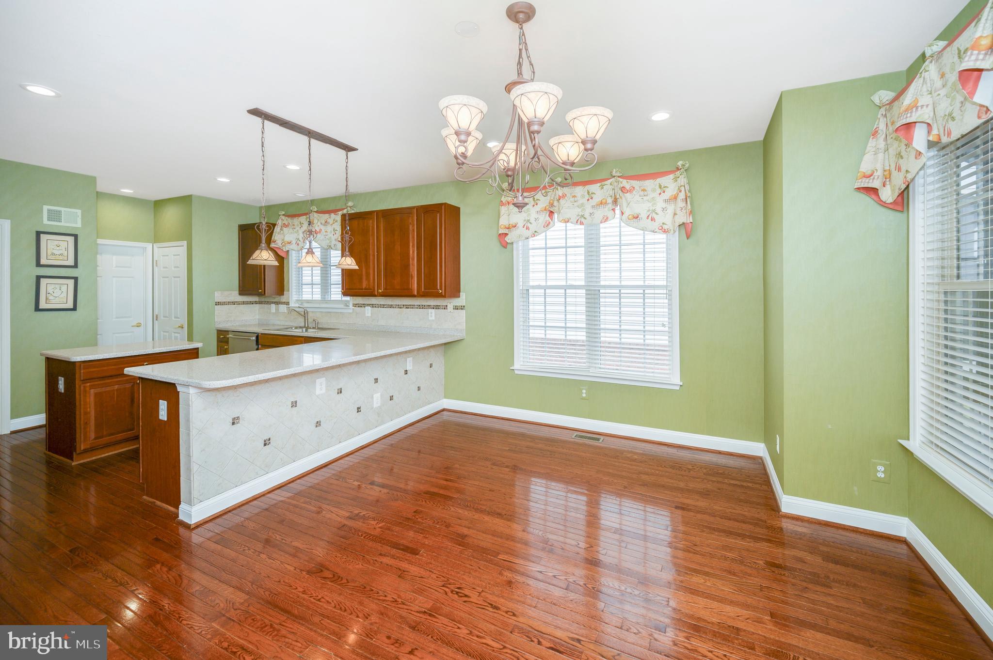 HERITAGE HUNT - Residential Lease