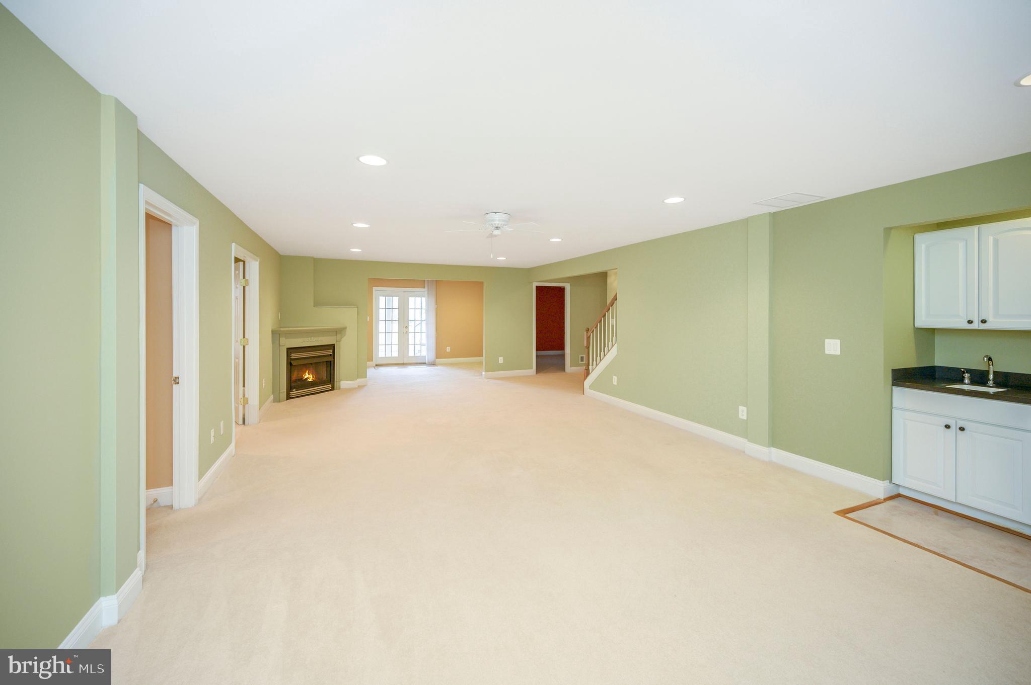 HERITAGE HUNT - Residential Lease