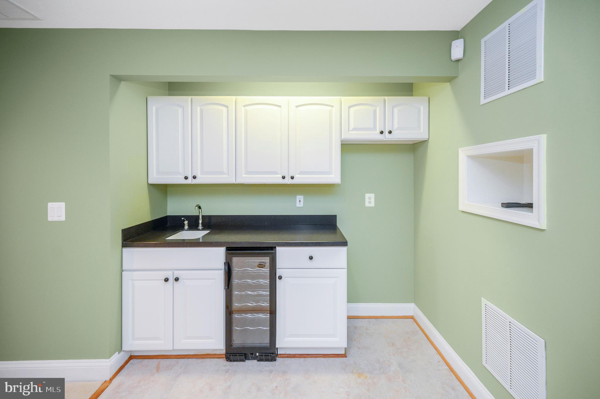 HERITAGE HUNT - Residential Lease