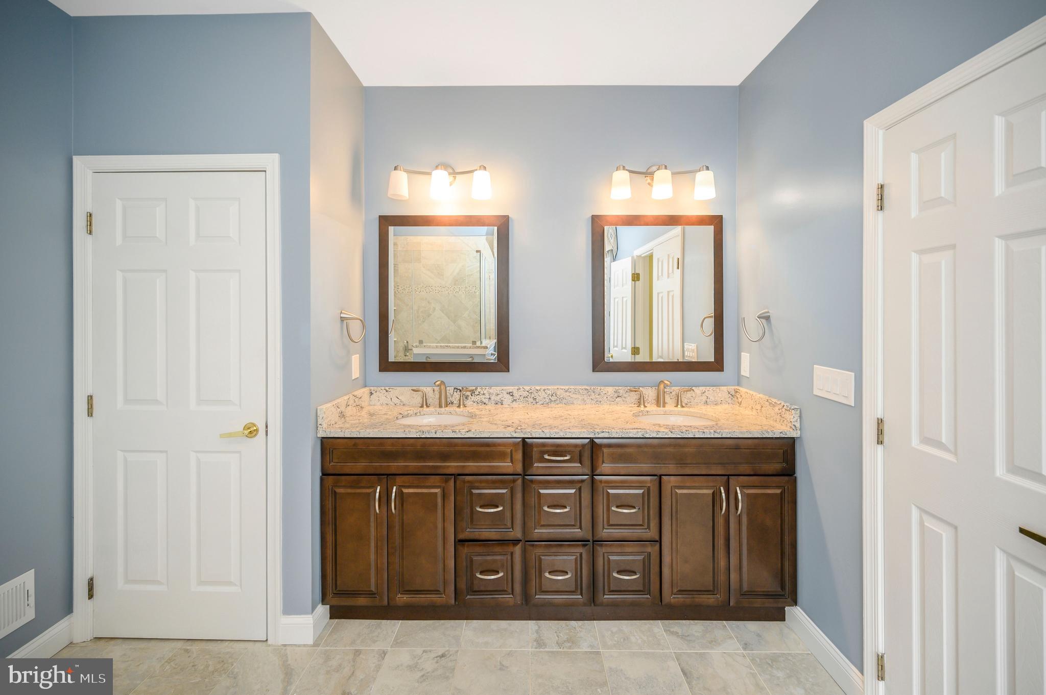 HERITAGE HUNT - Residential Lease