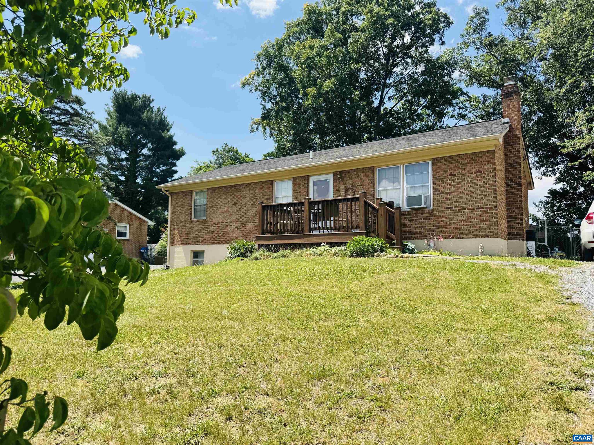 17 KEN VIEW AVE