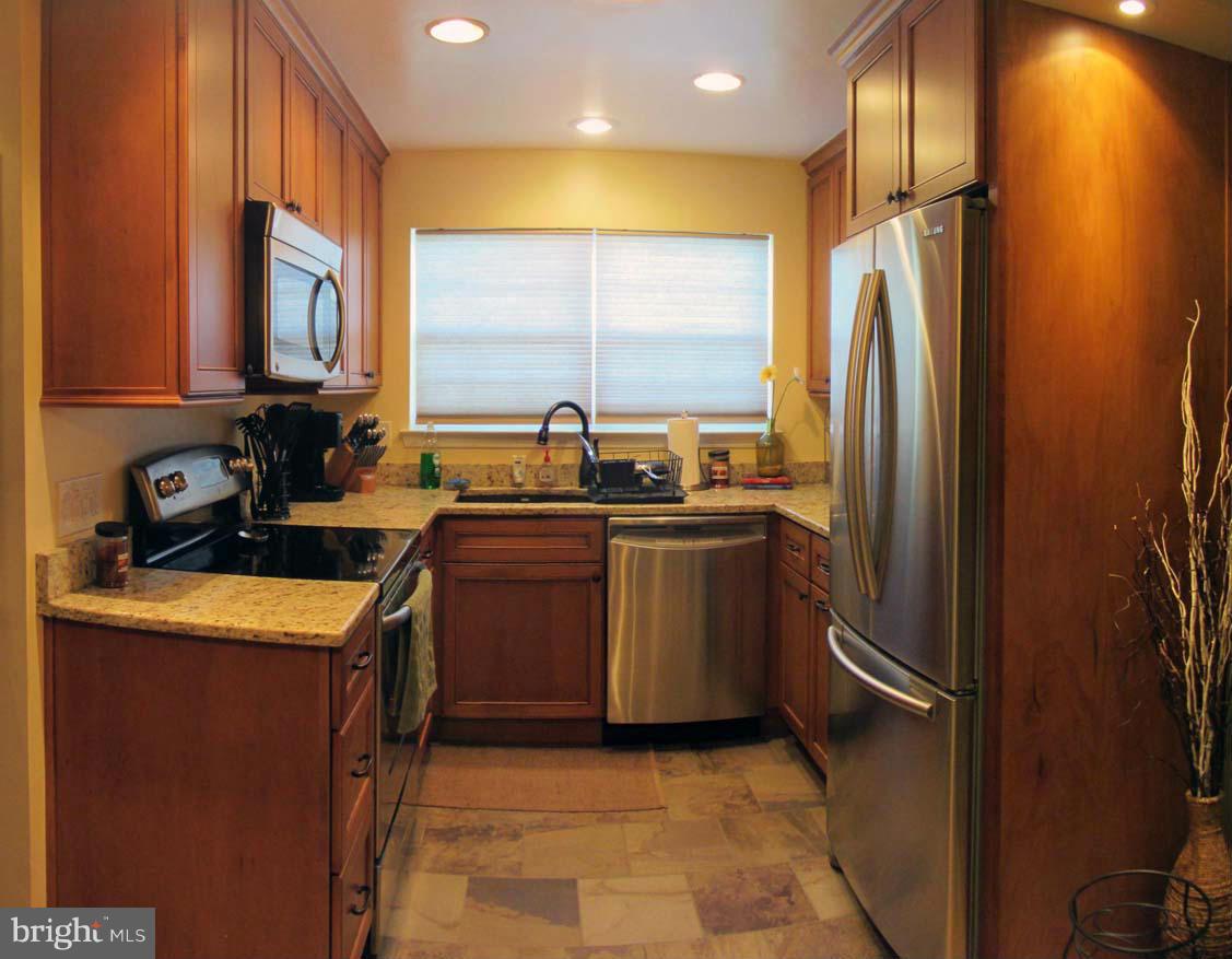 HEIGHTS AT PENDERBROOK - Residential Lease