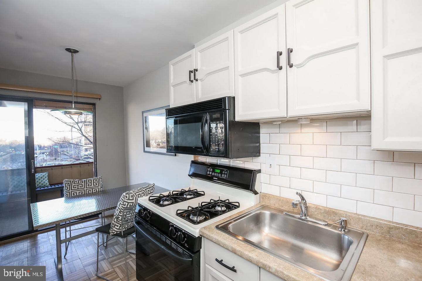 GEORGETOWN VISTA - Residential Lease