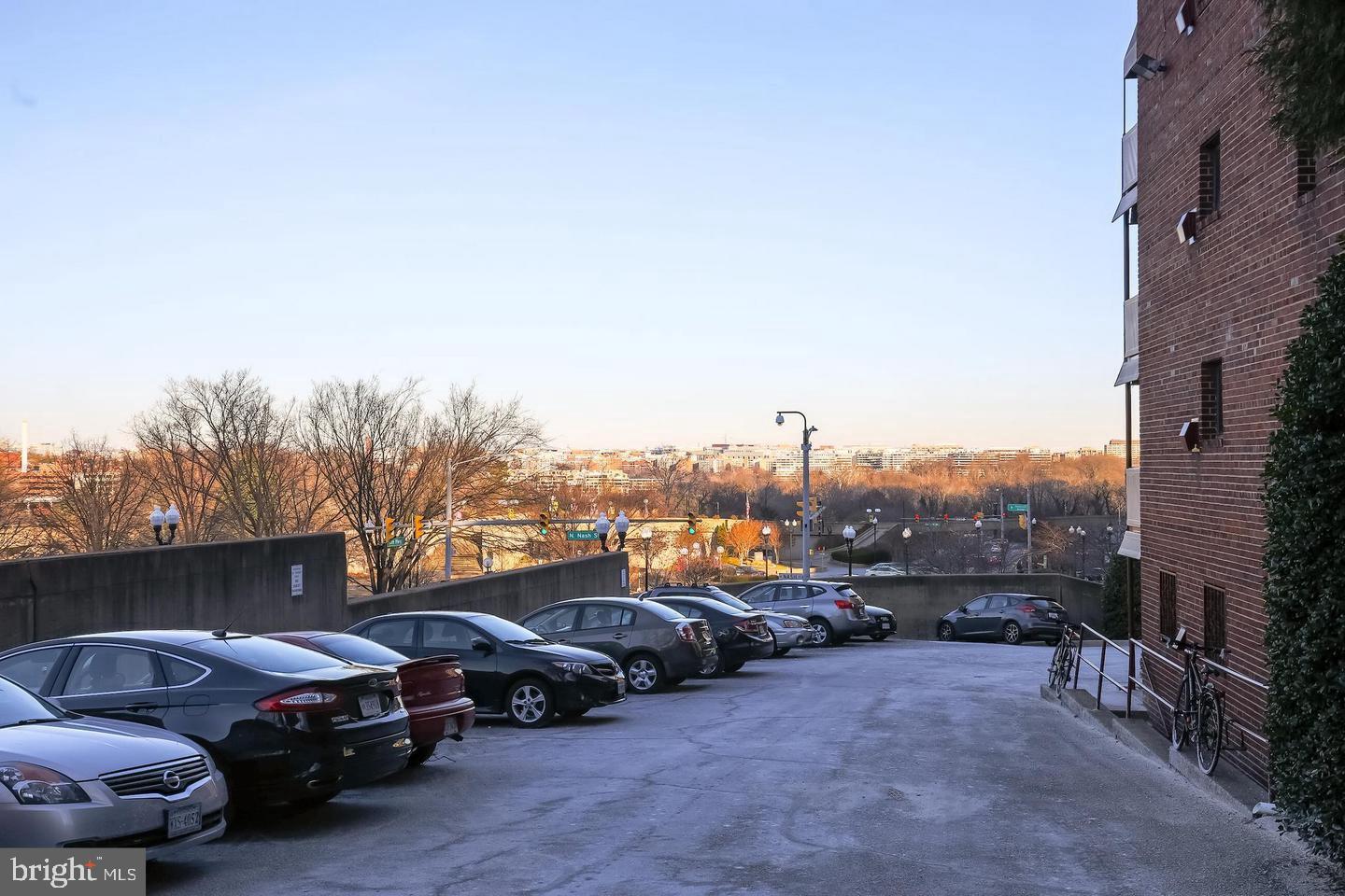 GEORGETOWN VISTA - Residential Lease