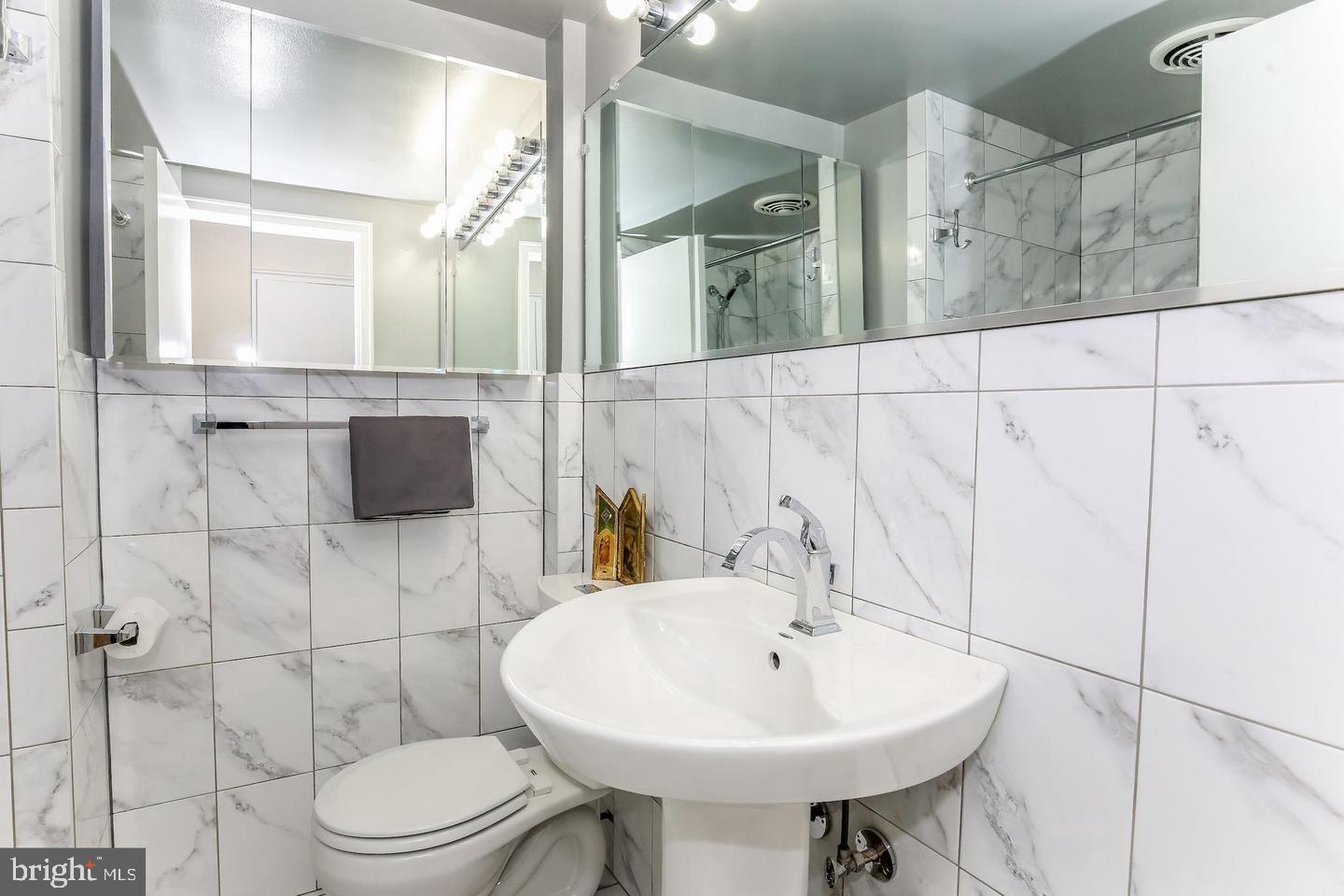 GEORGETOWN VISTA - Residential Lease