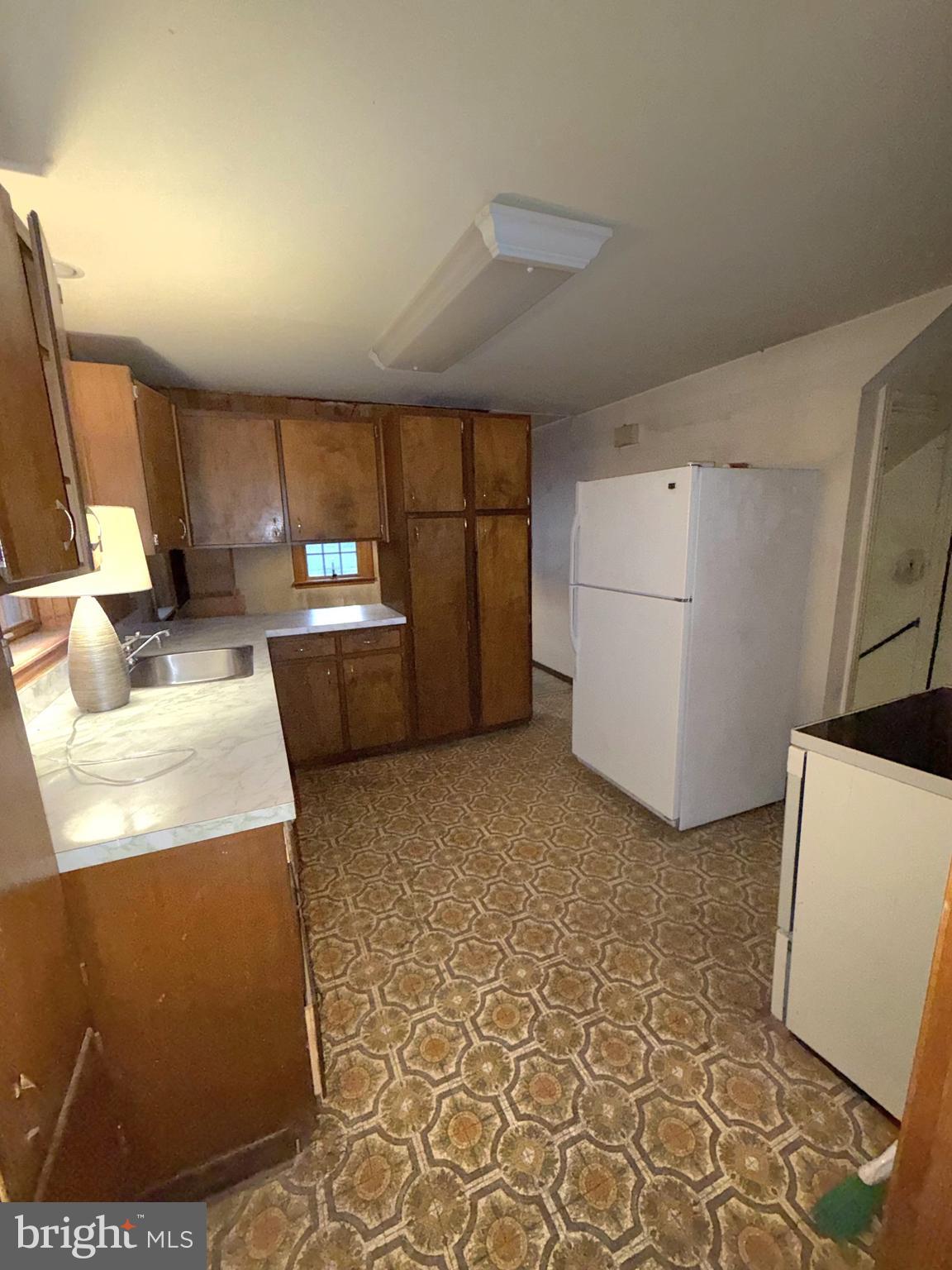 GARDEN CITY - Residential