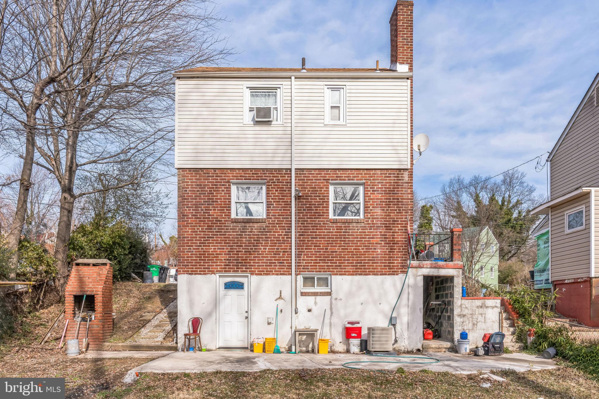 WOODLAWN - Residential