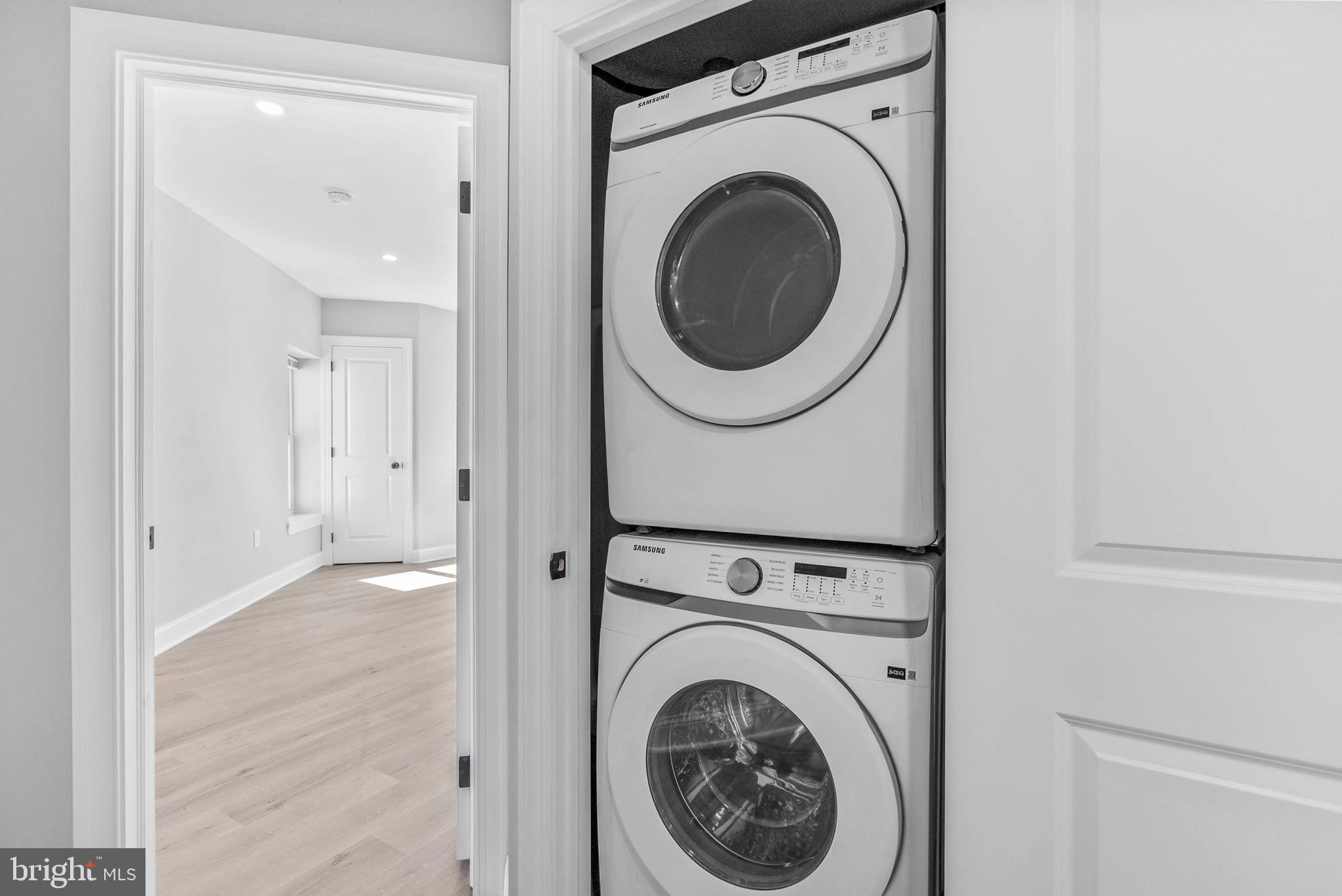 MANAYUNK - Commercial Sale