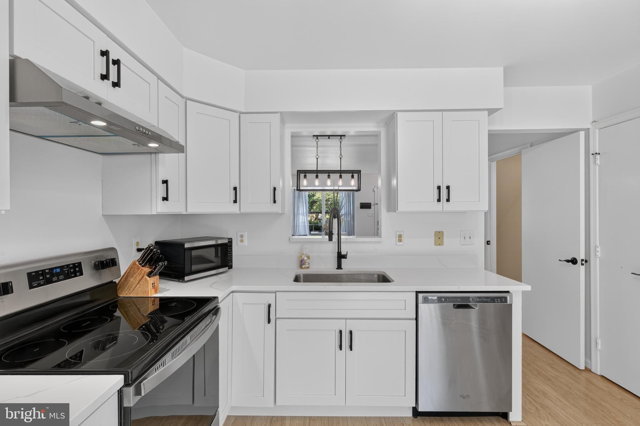 5702 OSPREY COURT