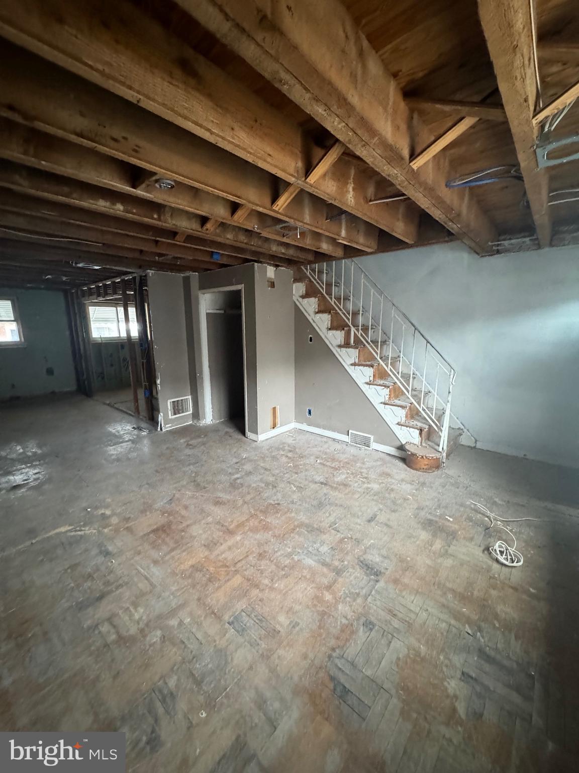 MAYFAIR - Residential