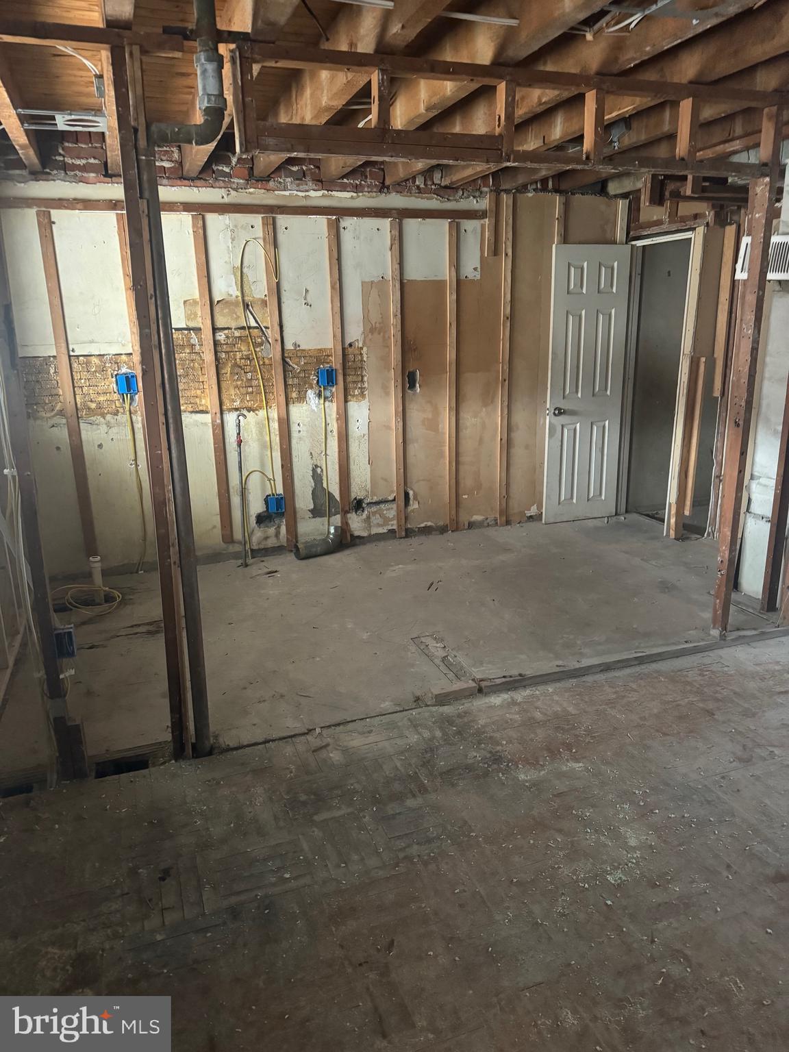 MAYFAIR - Residential